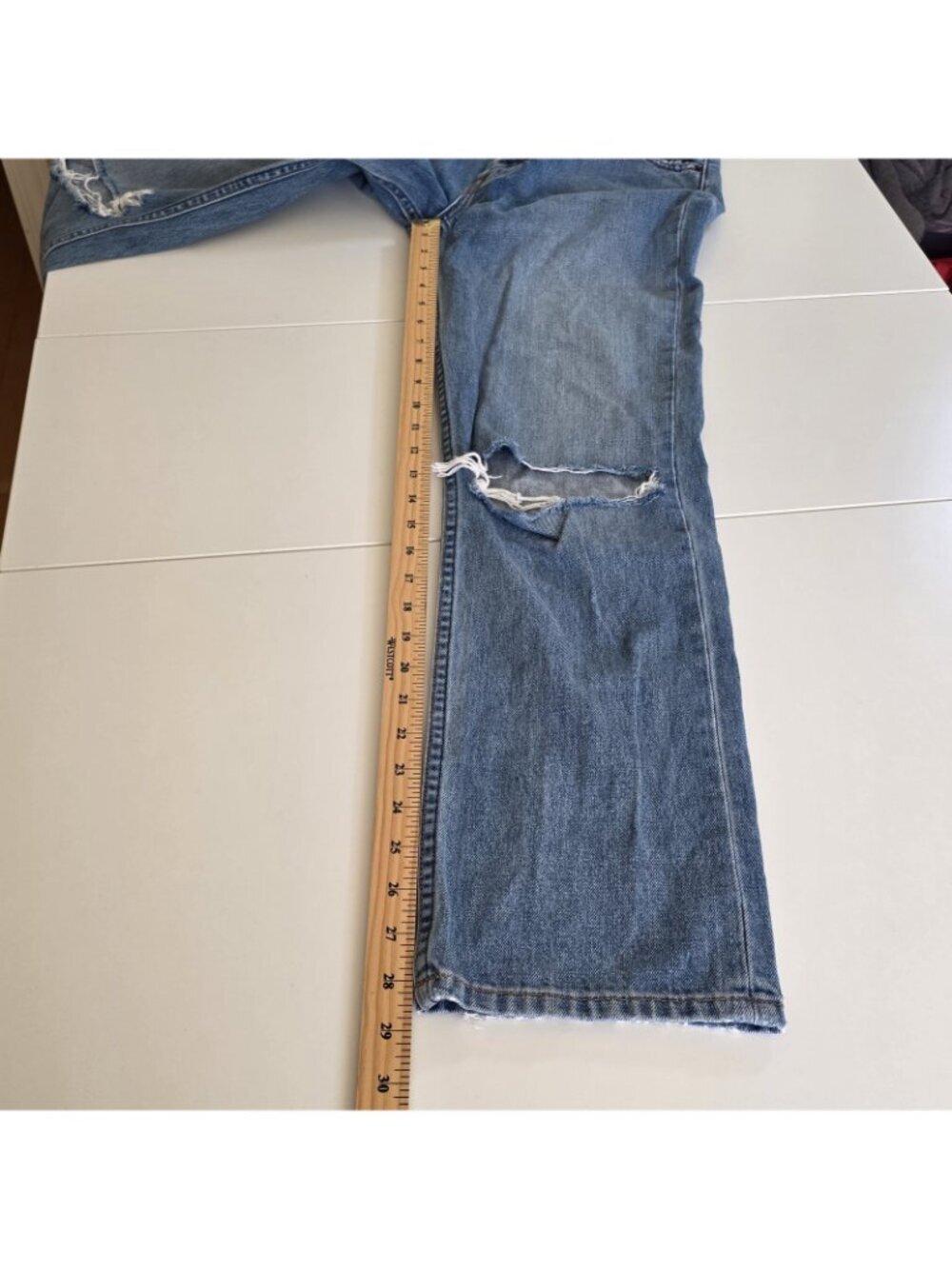Reformation Cynthia High Relaxed Distressed Jeans 27 Blue Oahu Wash Cotton Edgy - Picture 9 of 16